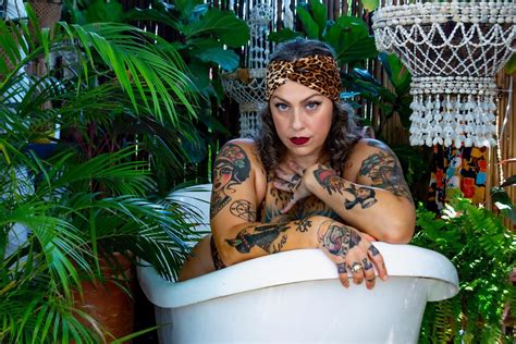 Unveiling Danielle Colby's Burlesque Secrets from American Pickers